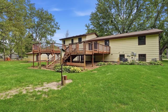 1939 168th Avenue NE, Ham Lake, MN 55304