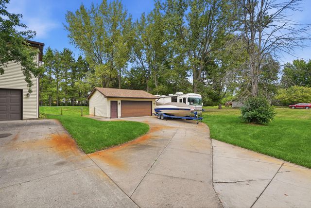 1939 168th Avenue NE, Ham Lake, MN 55304