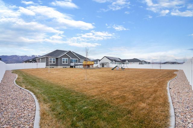 4868 N CANAAN PEAK DR, Eagle Mountain, UT 84005