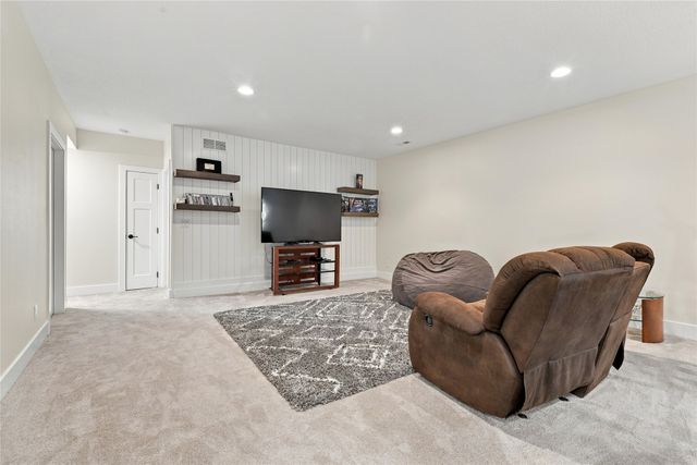 4711 NW 13th Street, Ankeny, IA 50023