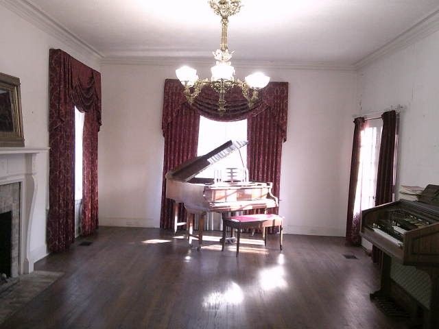 502 Mills Place, Corsicana, TX 75110