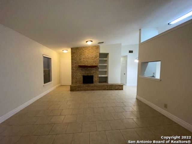 14429 Woods Hole Dr, San Antonio, TX 78233