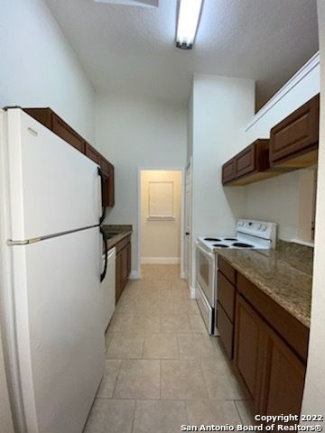 14429 Woods Hole Dr, San Antonio, TX 78233