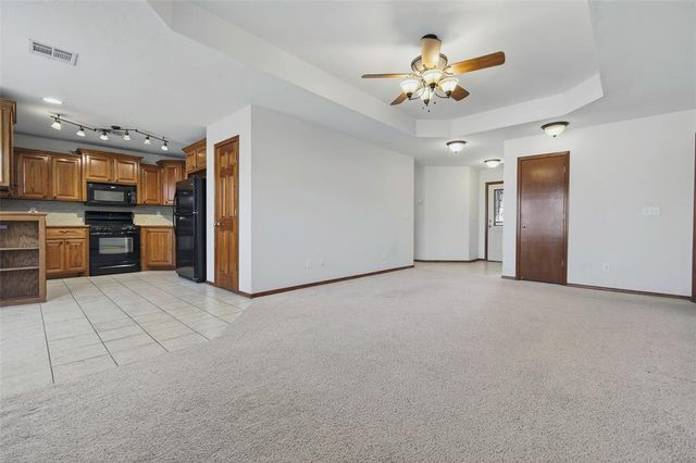 810 E Kc Court, Stillwater, OK 74075