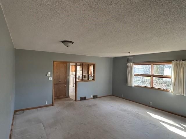 823 Columbus Avenue, Westbrook, MN 56183