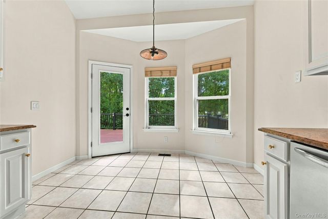 41 Sunflower Ridge Road, South Setauket, NY 11720