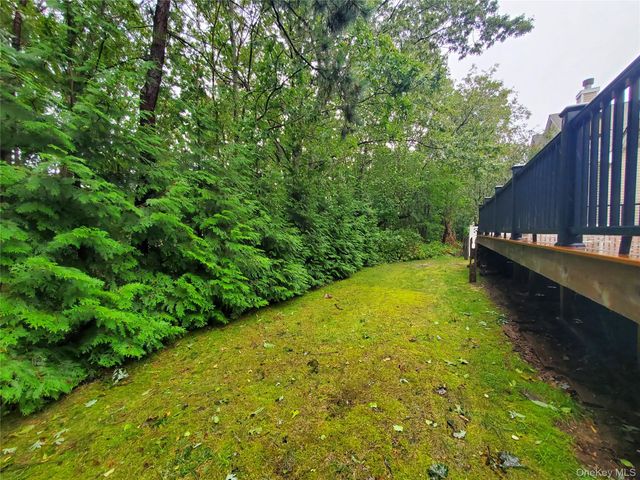 41 Sunflower Ridge Road, South Setauket, NY 11720
