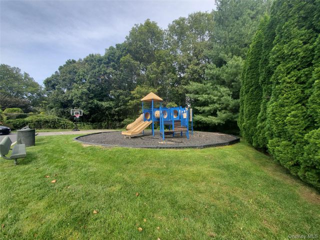 41 Sunflower Ridge Road, South Setauket, NY 11720