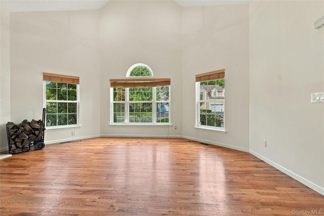 41 Sunflower Ridge Road, South Setauket, NY 11720