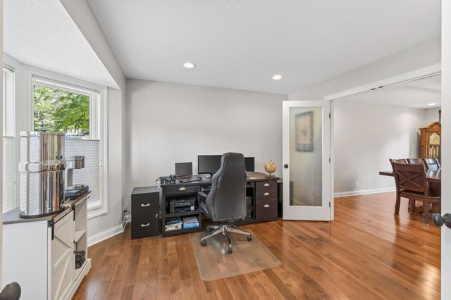 4283 Hillview Lane, Vadnais Heights, MN 55127