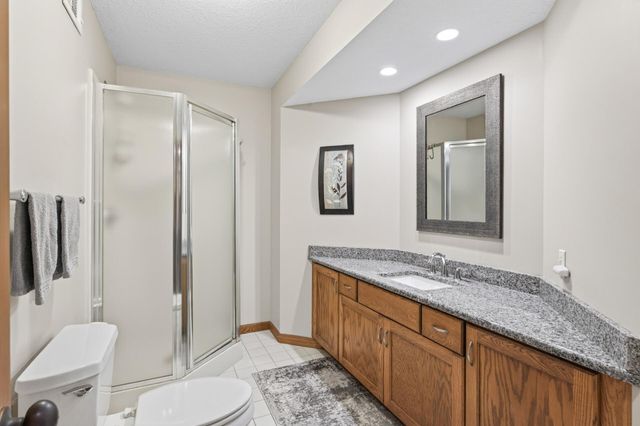 4283 Hillview Lane, Vadnais Heights, MN 55127