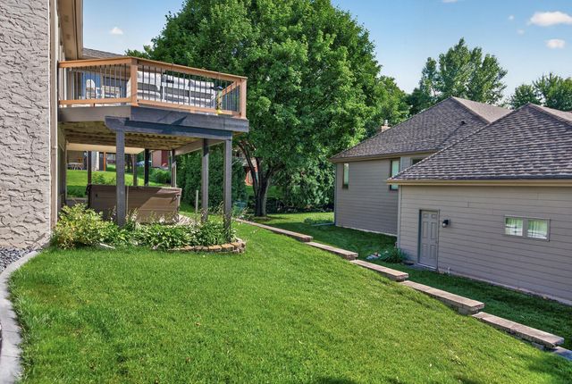 4283 Hillview Lane, Vadnais Heights, MN 55127