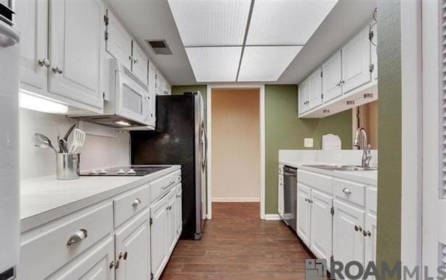 1185 Seyburn Dr, Baton Rouge, LA 70808