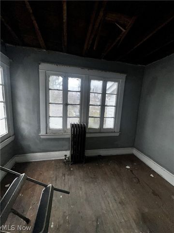 2083 N Taylor Road, Cleveland Heights, OH 44112