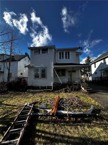 2083 N Taylor Road, Cleveland Heights, OH 44112