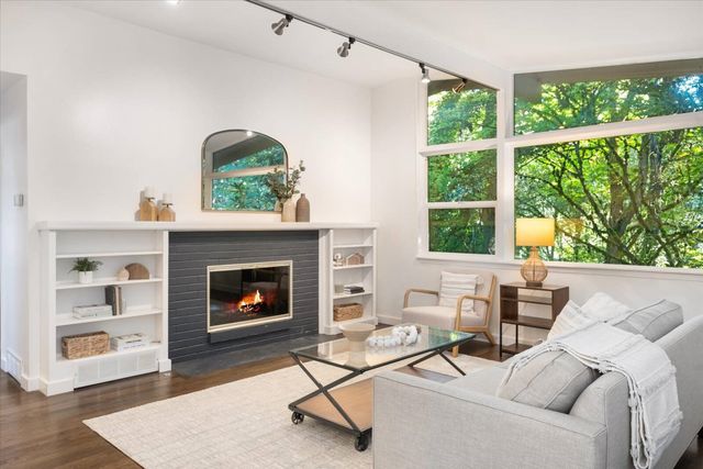 4552 151st Avenue SE, Bellevue, WA 98006