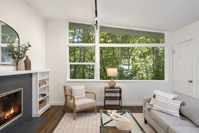 4552 151st Avenue SE, Bellevue, WA 98006