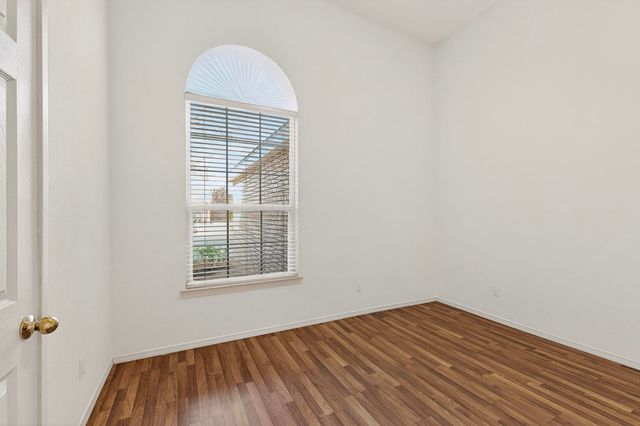 8604 TIMBERIDGE Place NW, Albuquerque, NM 87114