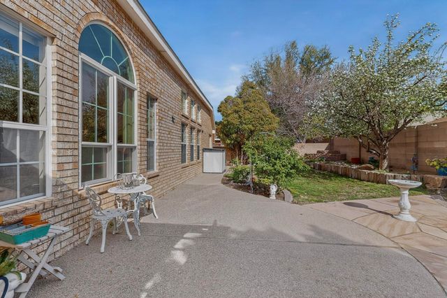 8604 TIMBERIDGE Place NW, Albuquerque, NM 87114