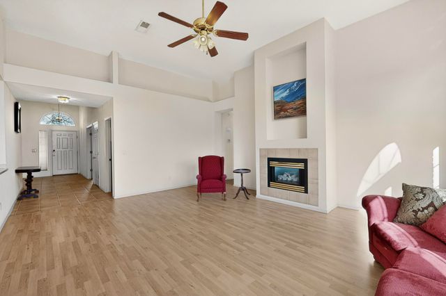 8604 TIMBERIDGE Place NW, Albuquerque, NM 87114