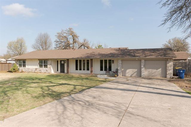 13705 NE 8th Street, Choctaw, OK 73020