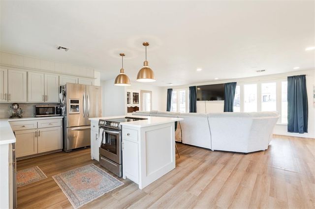 13705 NE 8th Street, Choctaw, OK 73020