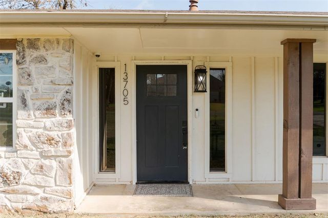 13705 NE 8th Street, Choctaw, OK 73020