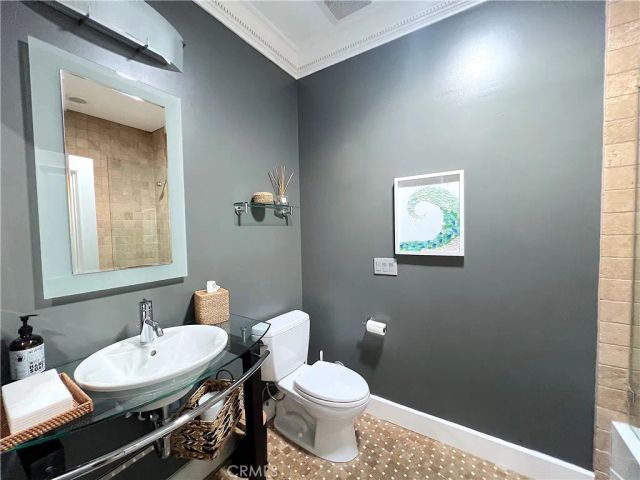 750 Bolsana Drive, Laguna Beach, CA 92651
