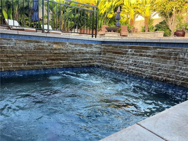 750 Bolsana Drive, Laguna Beach, CA 92651