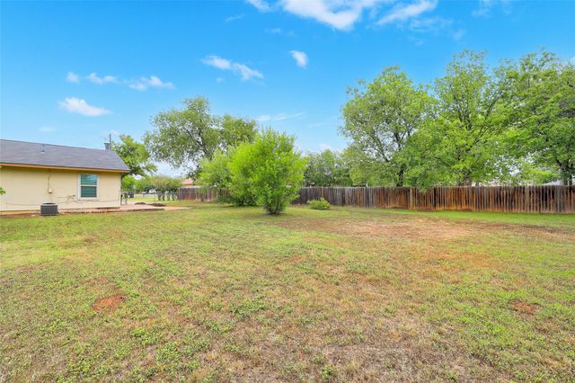 802 Ranch RD A, Georgetown, TX 78628
