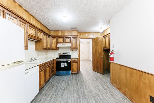 5722 Brownfield Drive, C, Lubbock, TX 79414