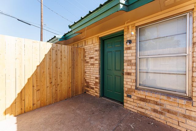 5722 Brownfield Drive, C, Lubbock, TX 79414