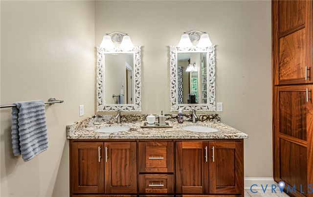 8040 N Courthouse Rd, New Kent, VA 23124