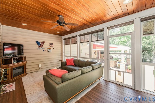 8040 N Courthouse Rd, New Kent, VA 23124