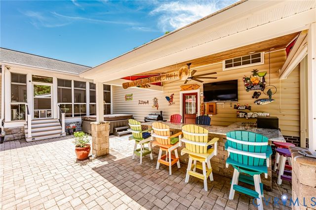 8040 N Courthouse Rd, New Kent, VA 23124