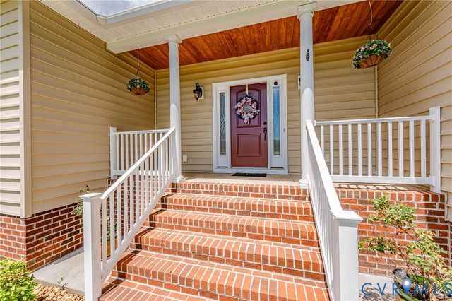 8040 N Courthouse Rd, New Kent, VA 23124