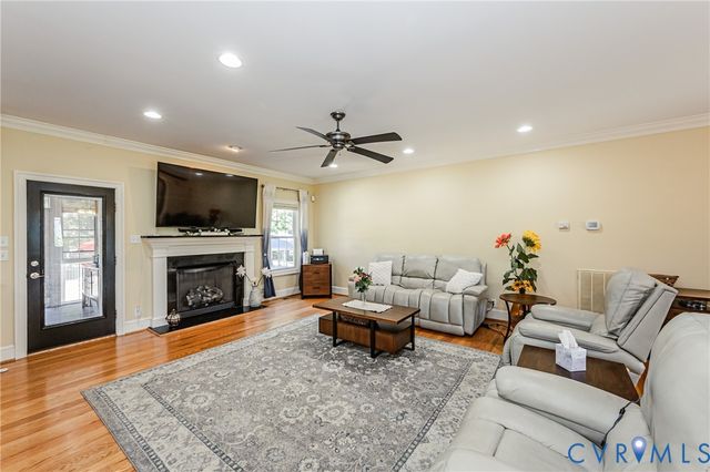 8040 N Courthouse Rd, New Kent, VA 23124