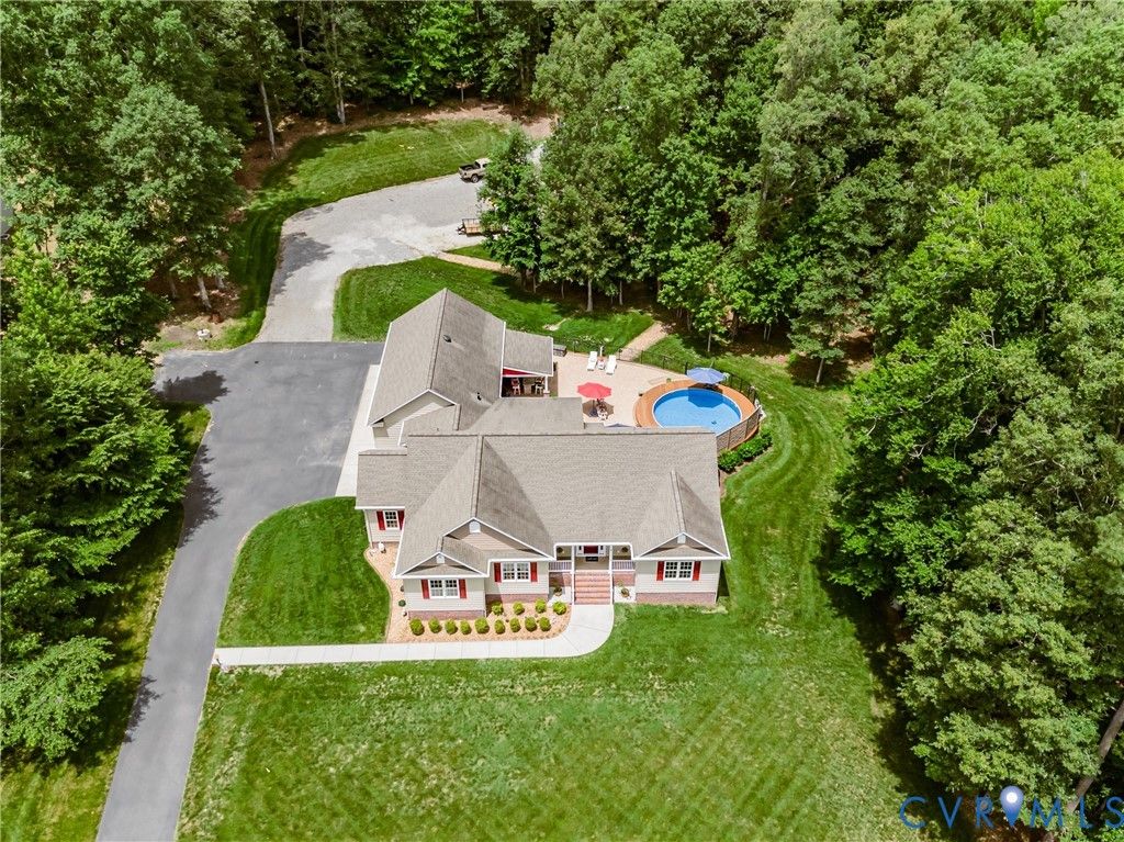 8040 N Courthouse Rd, New Kent, VA 23124