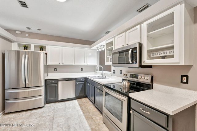 5392 BEATLE Court, Jacksonville, FL 32244