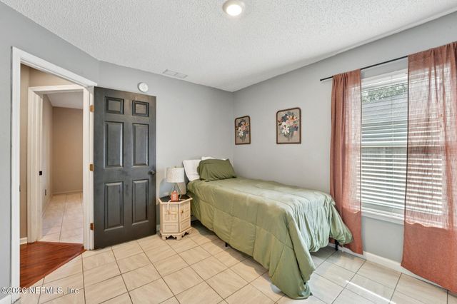 5392 BEATLE Court, Jacksonville, FL 32244