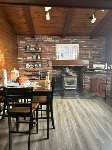 19 Beech St, Attleboro, MA 02703