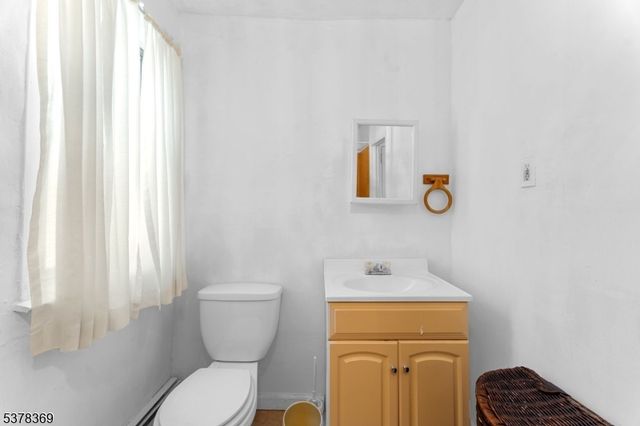 78 Girard Pl, Newark City, NJ 07108