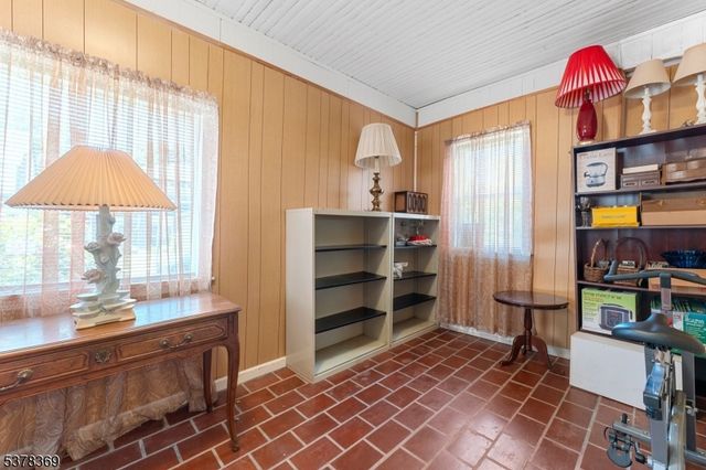 78 Girard Pl, Newark City, NJ 07108