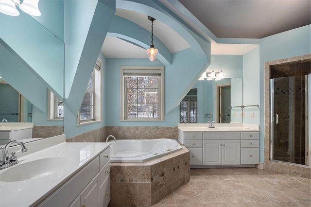 8220 Glenwynd Drive, Texas Twp, MI 49009