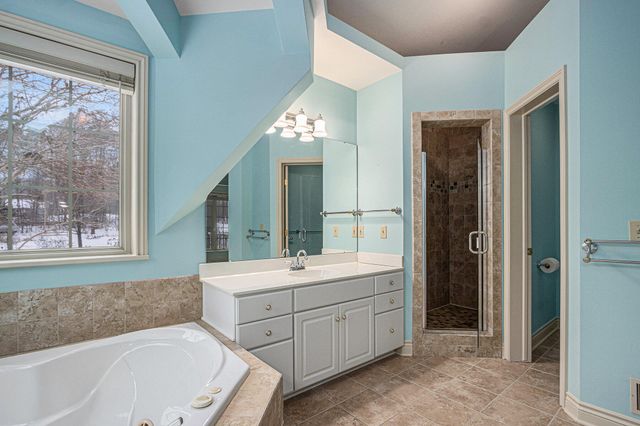 8220 Glenwynd Drive, Texas Twp, MI 49009