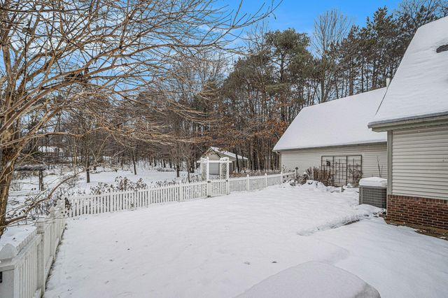 8220 Glenwynd Drive, Texas Twp, MI 49009