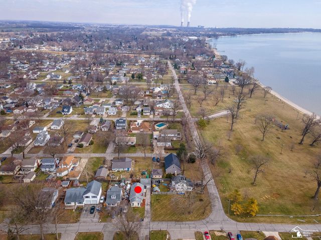 3329 Elmwood Street, Frenchtown Twp, MI 48162