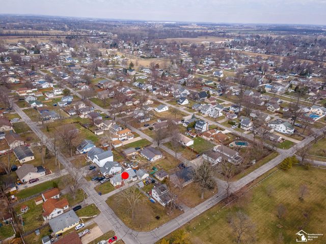 3329 Elmwood Street, Frenchtown Twp, MI 48162