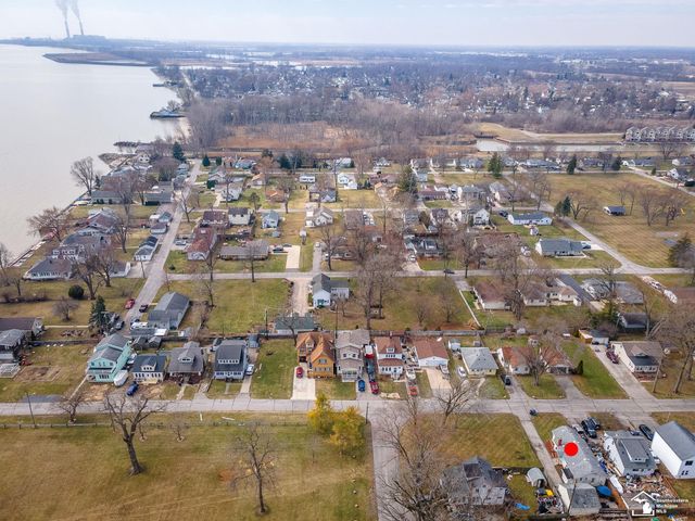 3329 Elmwood Street, Frenchtown Twp, MI 48162