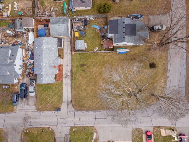 3329 Elmwood Street, Frenchtown Twp, MI 48162